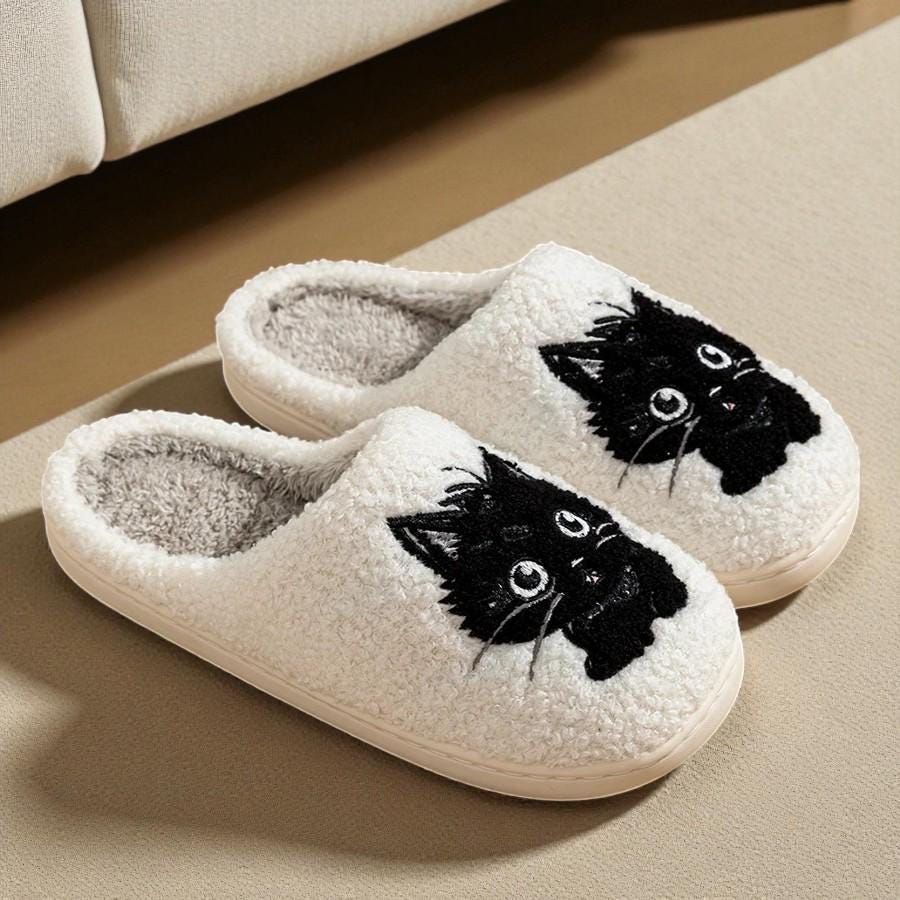 Women's Comfy Black Cat Plush Home Slippers - Warm & Cozy